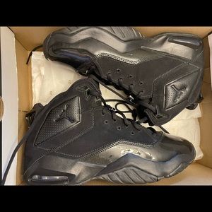 Jordan B loyal triple black